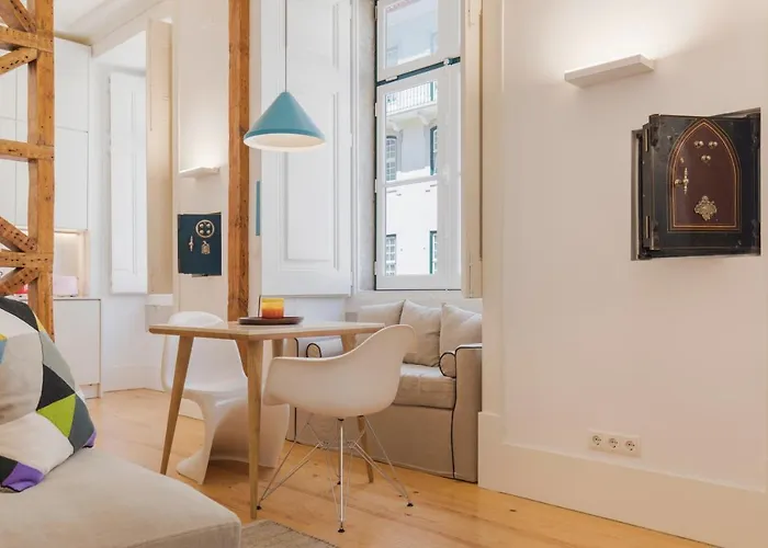 Charming In Baixa Chiado Daire *