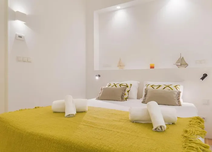 Διαμέρισμα Charming In Baixa Chiado Lisboa