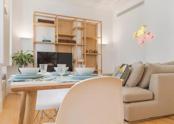 Διαμέρισμα Charming In Baixa Chiado Lisboa